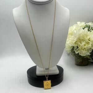 Avon Vintage Gold Tone Book Locket 4 Four photo picture
Brag necklace pendant